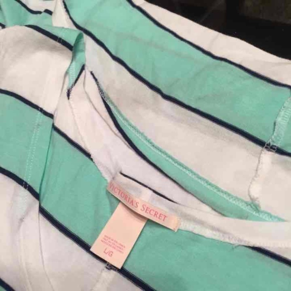 Victoria’s Secret Large Tank Top - Picture 5 of 11